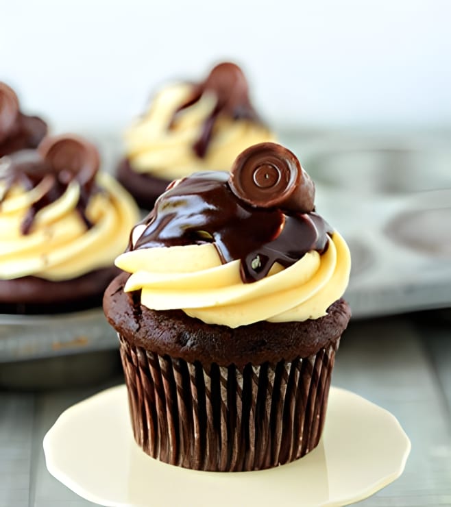 Rolo Cupcakes